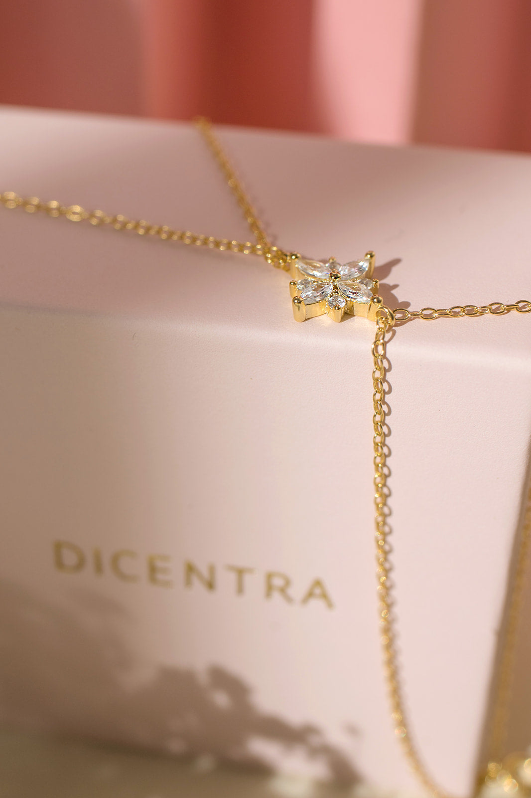 Dainty Flower Bracelet