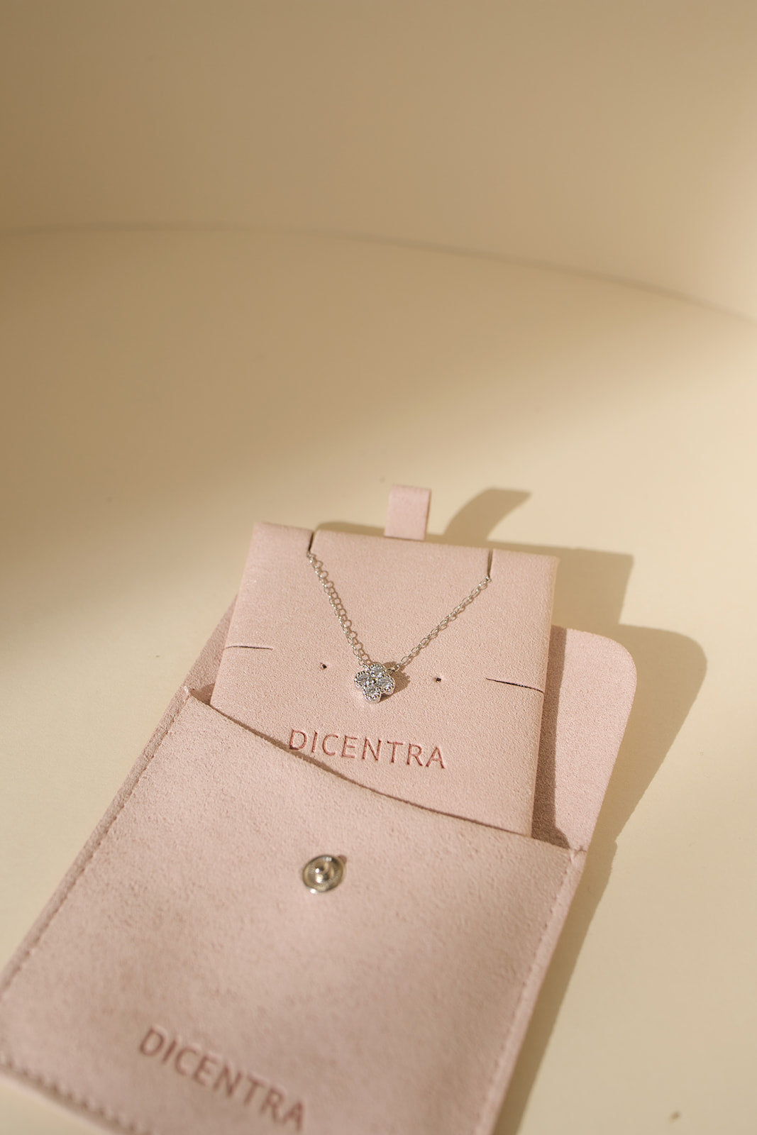 Delicate Clover Pendant Necklace