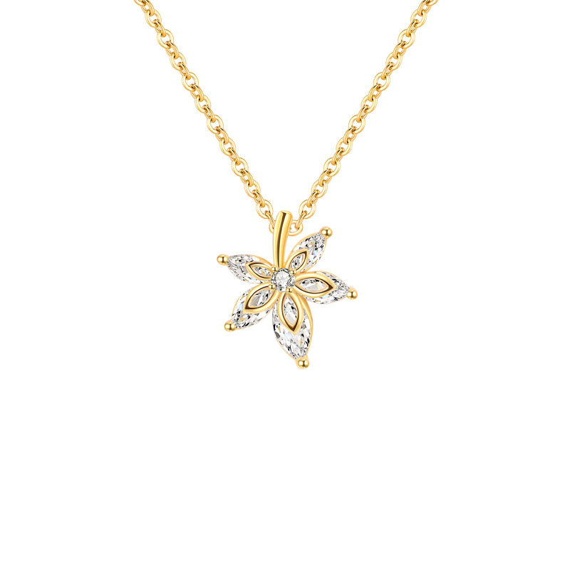 Dainty Maple Leaf Pendant Necklace in 925 Sterling Silver
