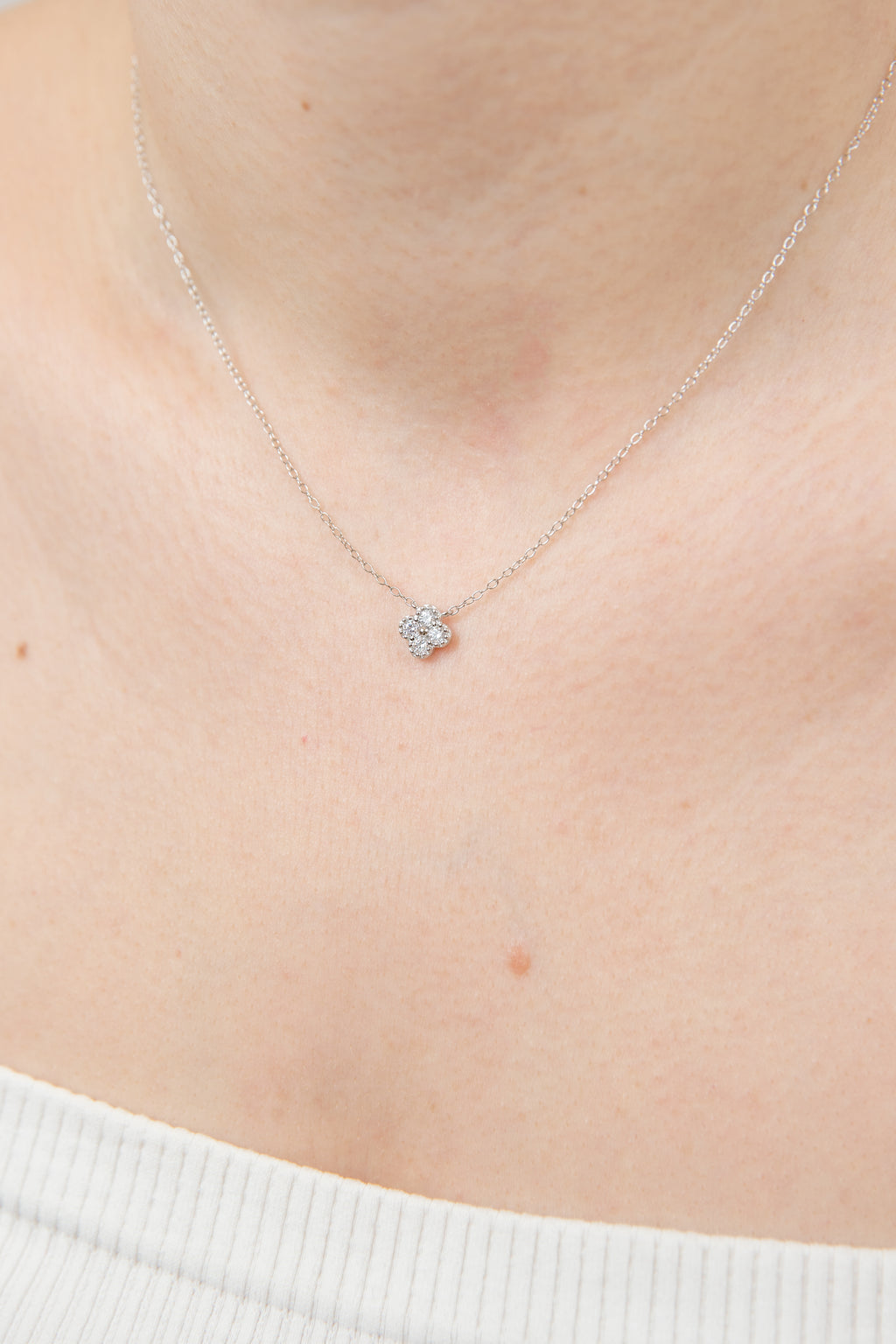 Delicate Clover Pendant Necklace